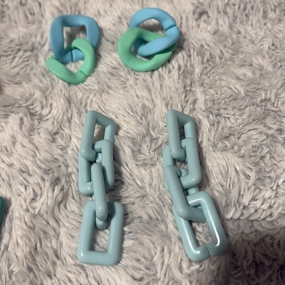 4 pairs earring bundle - Picture 3 of 3